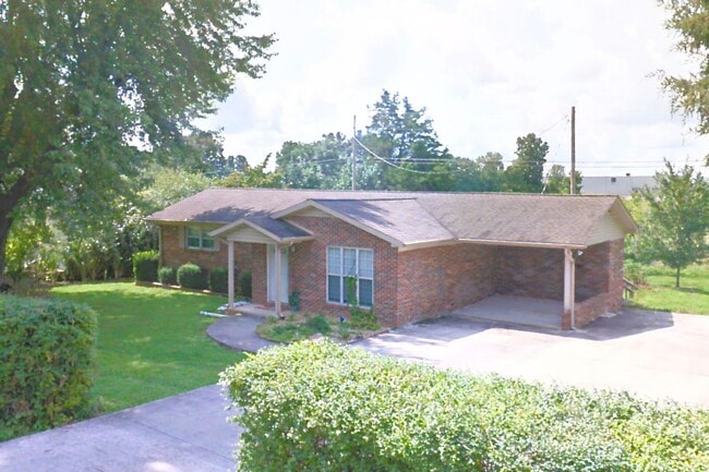 Building Photo - 523 Madison Ave