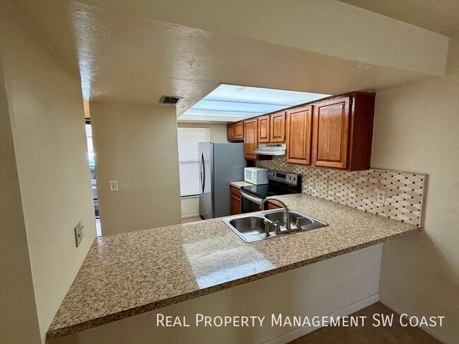 Photo - 4407 SW 7th Pl