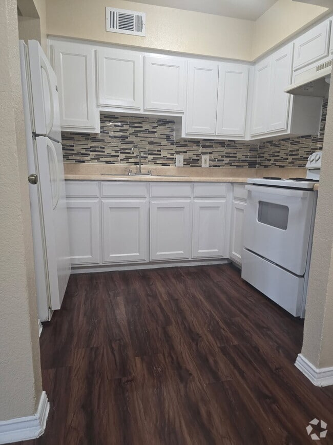 Building Photo - 3241 Bonnie Dr Rental