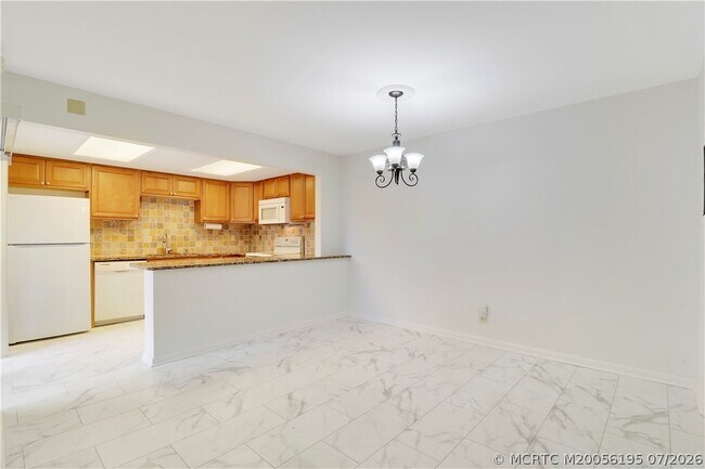 Photo - 3836 Jefferson St