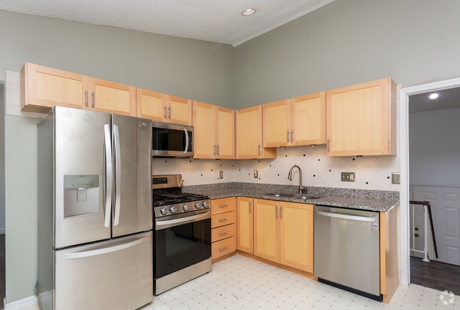 Building Photo - 743 Eaglebrooke Dr Rental
