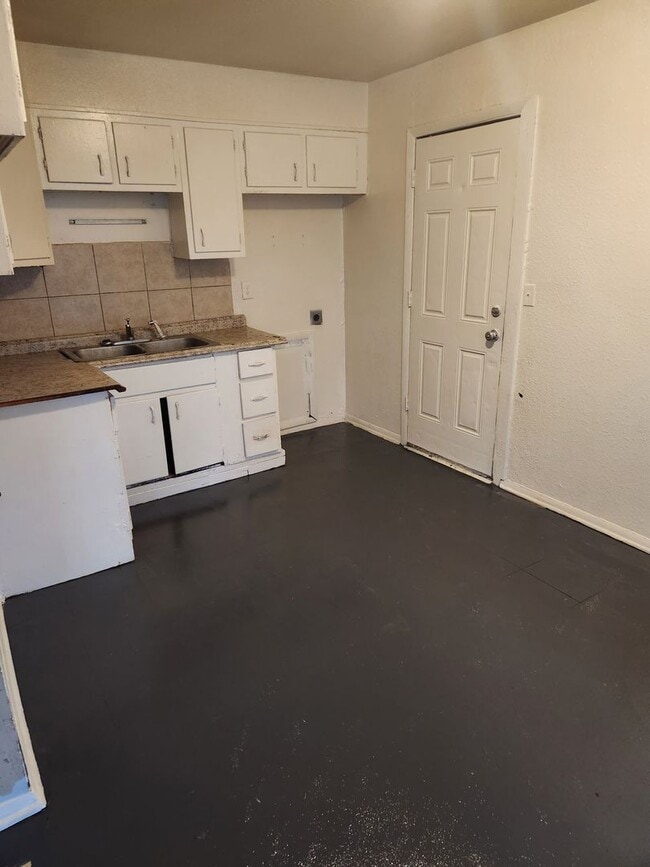 Photo - 1816 N St Louis Ave