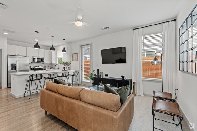 3BR, 2BA - 1,351SF - Living