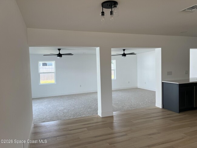 Photo - 751 Burman Ln NE