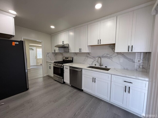 Photo - 25696 Lander Ave
