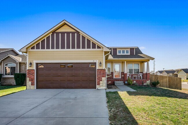 Need lots of storage? CHECK OUT THIS 2 BE... - Need lots of storage?  CHECK OUT THIS 2 BE... Casa
