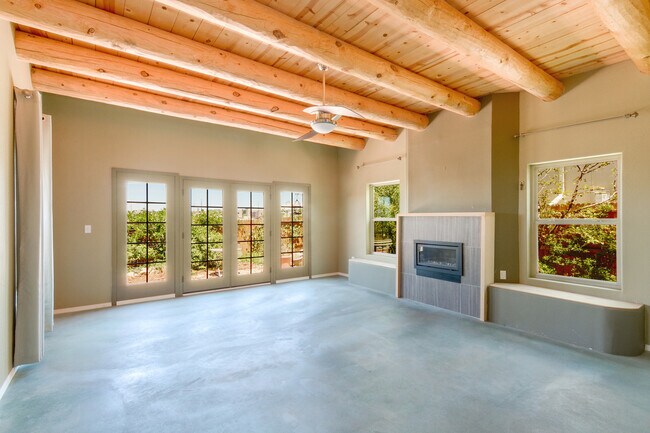 Photo - Three Bedroom, 2 Bathroom in newer Subdivi...