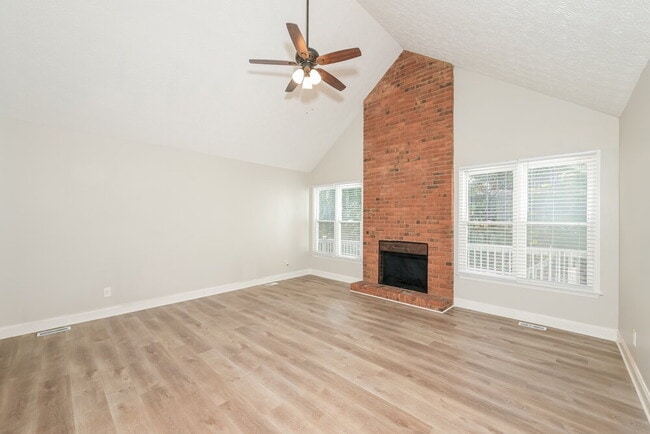 Photo - 1218 Raleigh Way NW