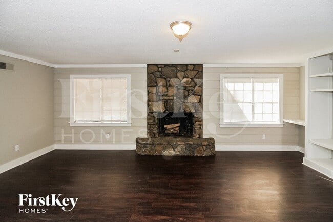 Photo - 3075 Barrycrest Dr