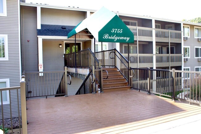 Building Photo - Bridgeway