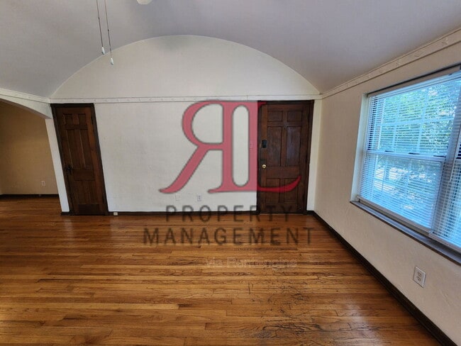 Photo - 1088 Northwest Blvd Unit D