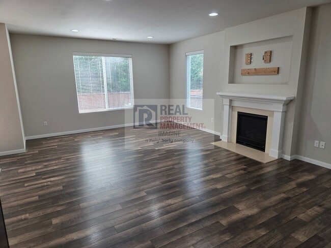 Photo - Modern 3 Bedroom, 2.5 Bath Home In Quiet Community!