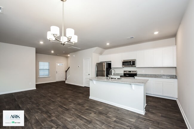 Photo - 615 Green Wigeon Rd