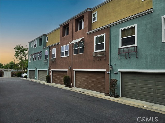 Photo - 527 N Chardonnay Dr Condo