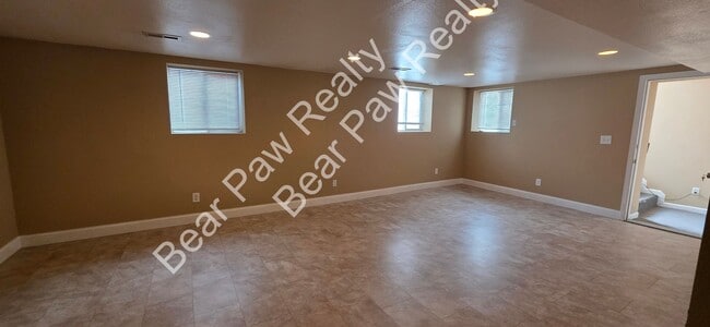 Photo - 130 Williams St Unit Apt C