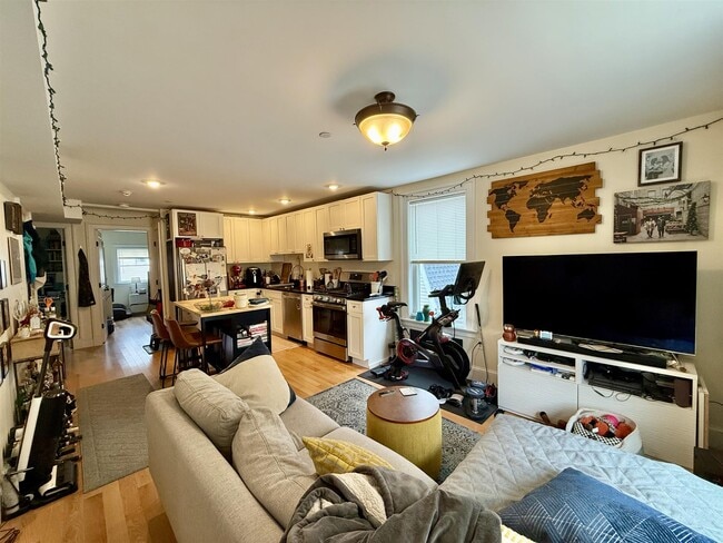 Photo - 26 Putnam St Unit #3