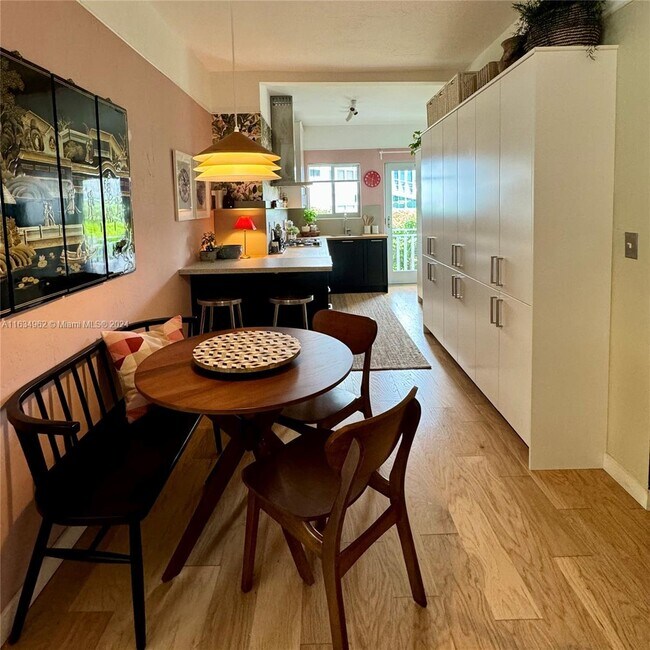 1840 James Ave Unit 23