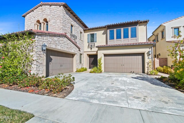 Photo - 221 Clear Falls