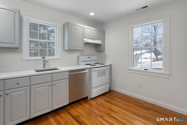 Photo - 85 Prospect St Unidad J