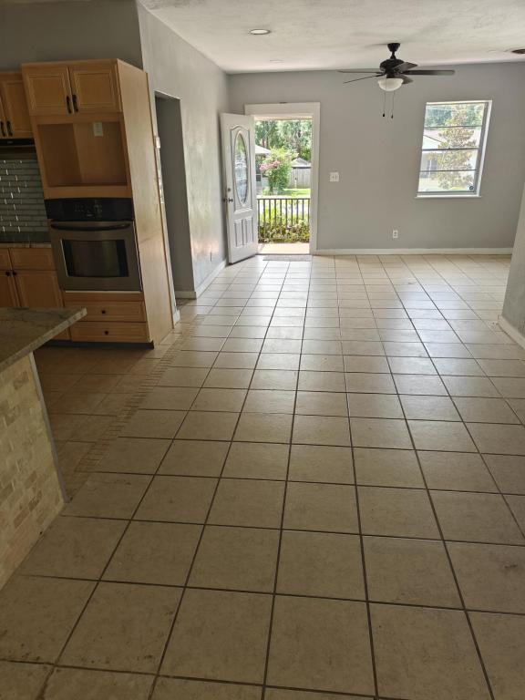 Photo - 705 E Ohio Ave