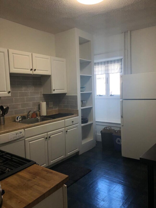 Photo - 41 Strathmore Rd Unit ID1355147P