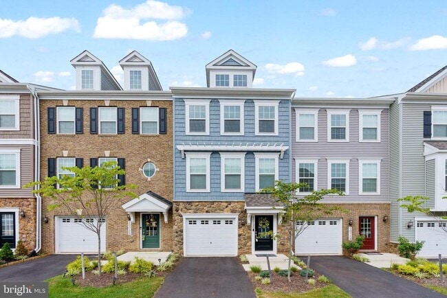 Photo - 10720 Shadewell Spg Wy Townhome