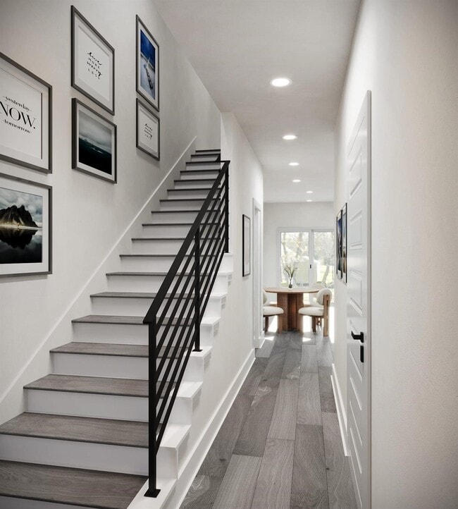 Photo - 4618 Davenport St