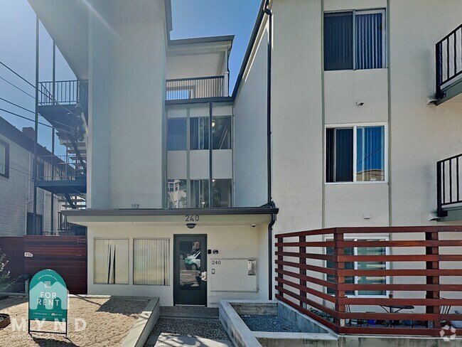 Building Photo - 240 Athol Ave Unit 301 Rental