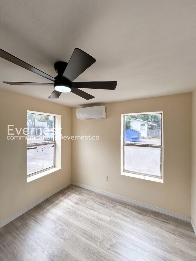 5680 28th St N Unit D1