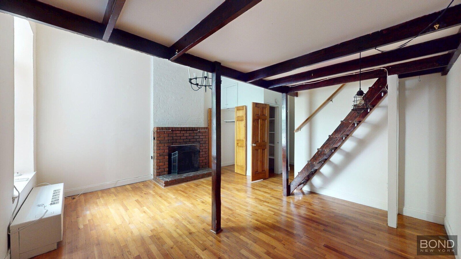 Photo - 107 W 69th St Apartamento Unidad 1D