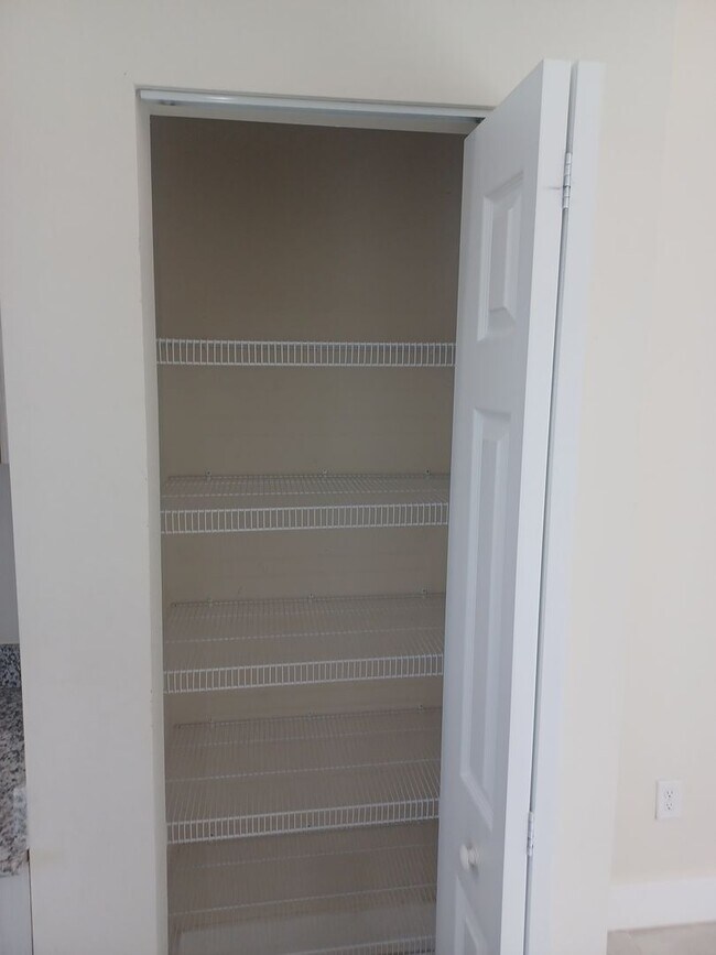 Photo - 3313 SW 8th Pl Unit 3313 SW 8th Pl - 201