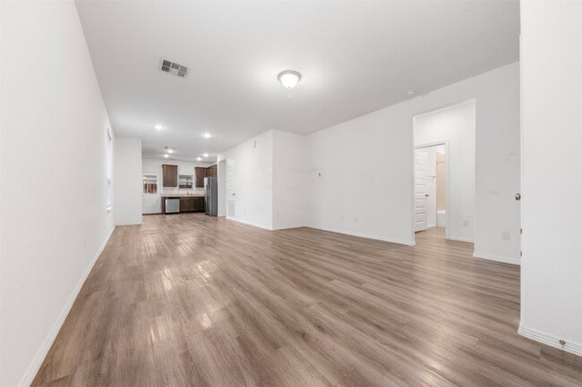 Photo - 16639 Spirit St