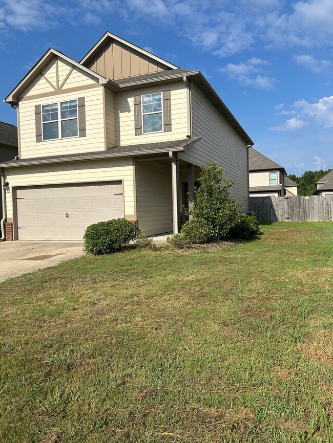 Beautiful 4-Bedroom Home in McCalla’s Cheshire Cove!