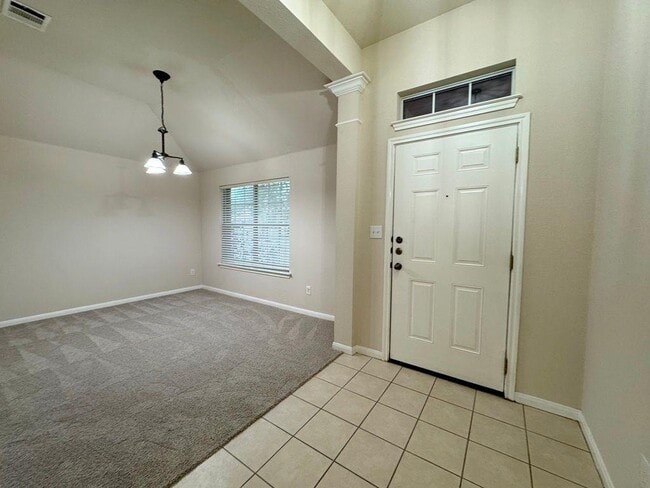 Photo - 1780 Stone Rim Loop