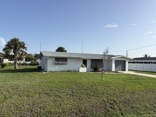 Photo - 108 Charles Dr