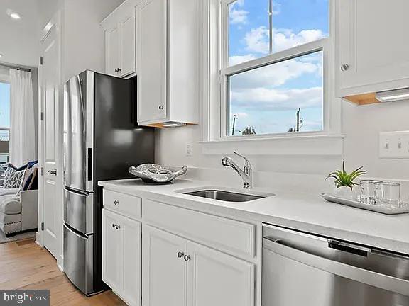 Photo - 941 Warlander Dr SW