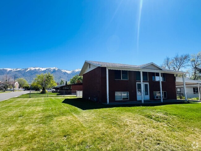 Building Photo - 40 N Talbot Dr E Unit 40 Rental
