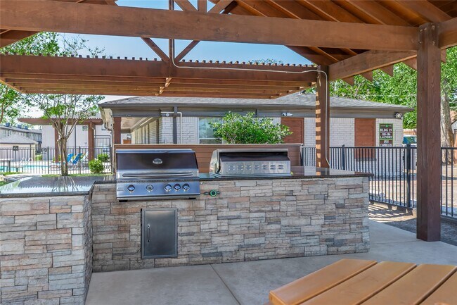 Photo - 1515 Campbell Rd