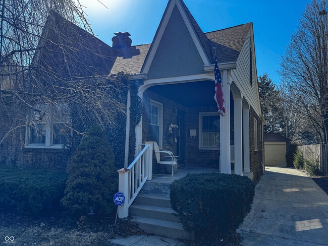 Building Photo - 850 N Butler Ave Rental