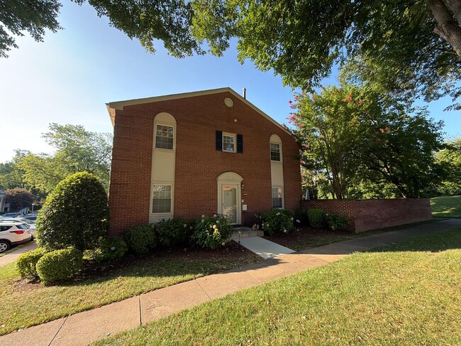 Building Photo - 4360 Greenberry Ln
