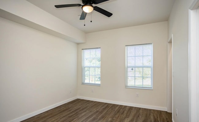 Photo - 303-365 Barkley Landing Dr Unidad 305-3