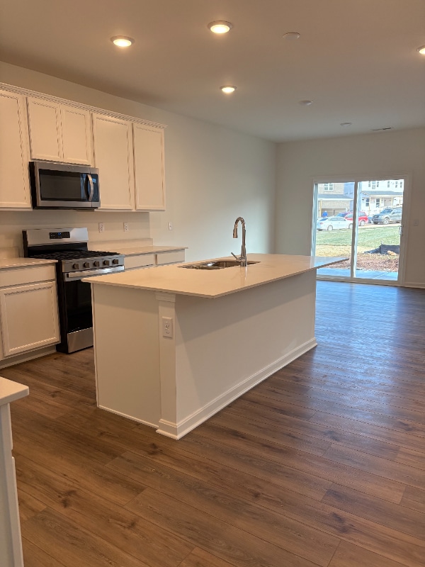 Photo - 2003 Lyndon Green Cir