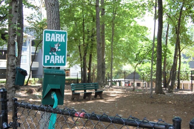 The Pointe at Irving Park