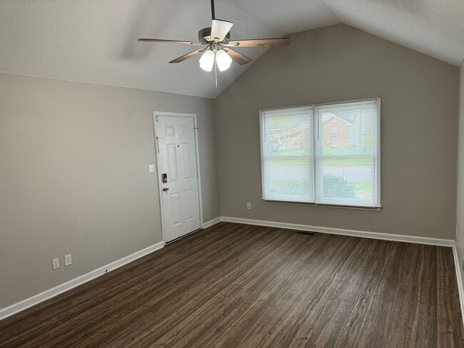 Photo - Charming Single Family Home in Clarksville