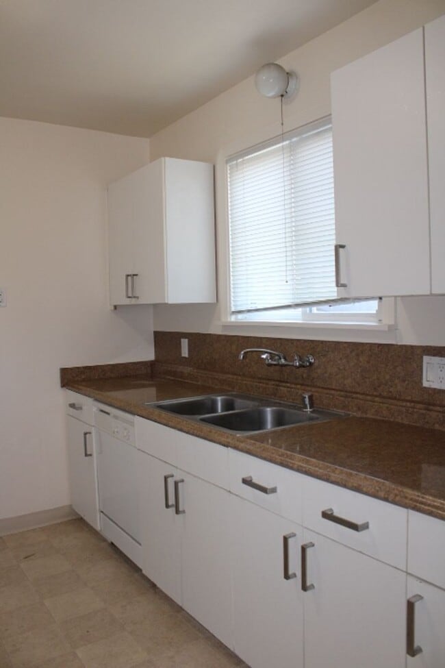 1209-1211 Marin Ave Unit 1209 MARIN AVE