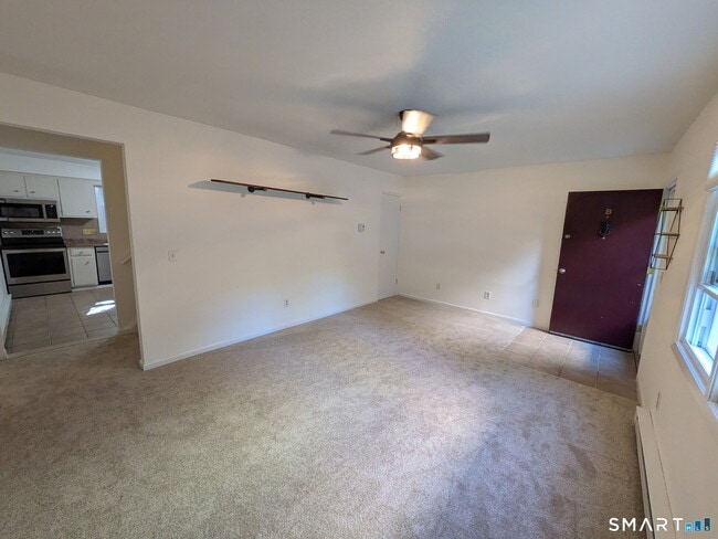 Photo - 61 Dover Ct Unit B