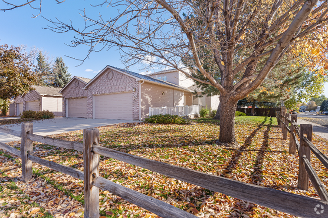 Building Photo - 1802 Cheyenne Ave Rental