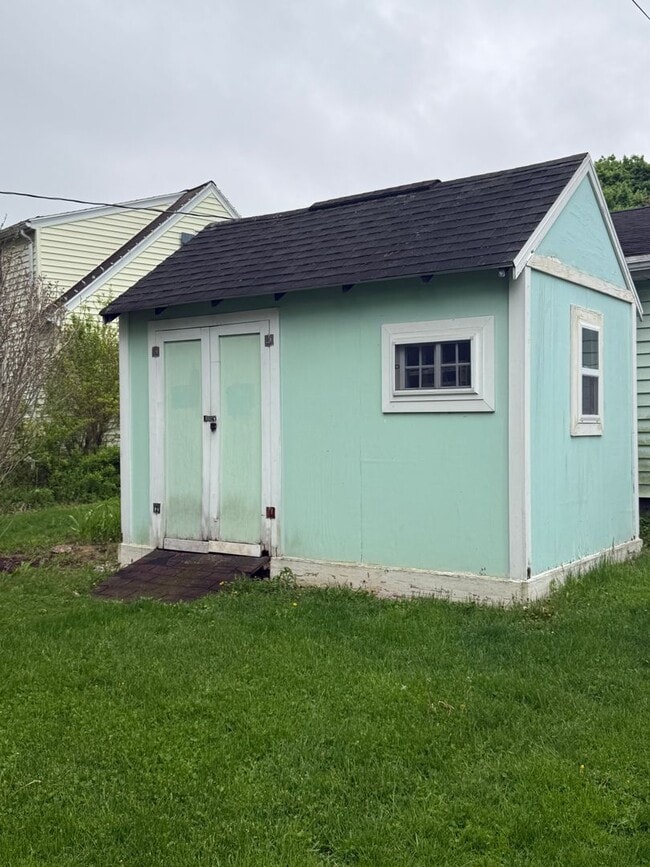 Photo - Fully Remodeled 3 bedroom House