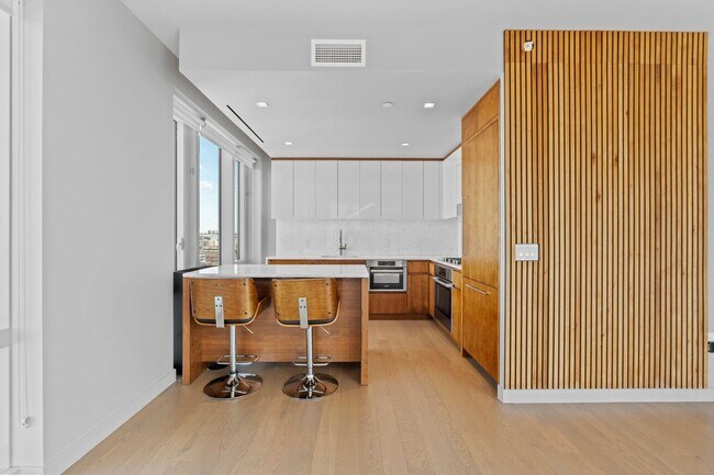 Photo - 75 Park Ln S Unit 1412