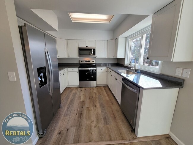 Photo - Adorable and Spacious Ranch Close to Town!